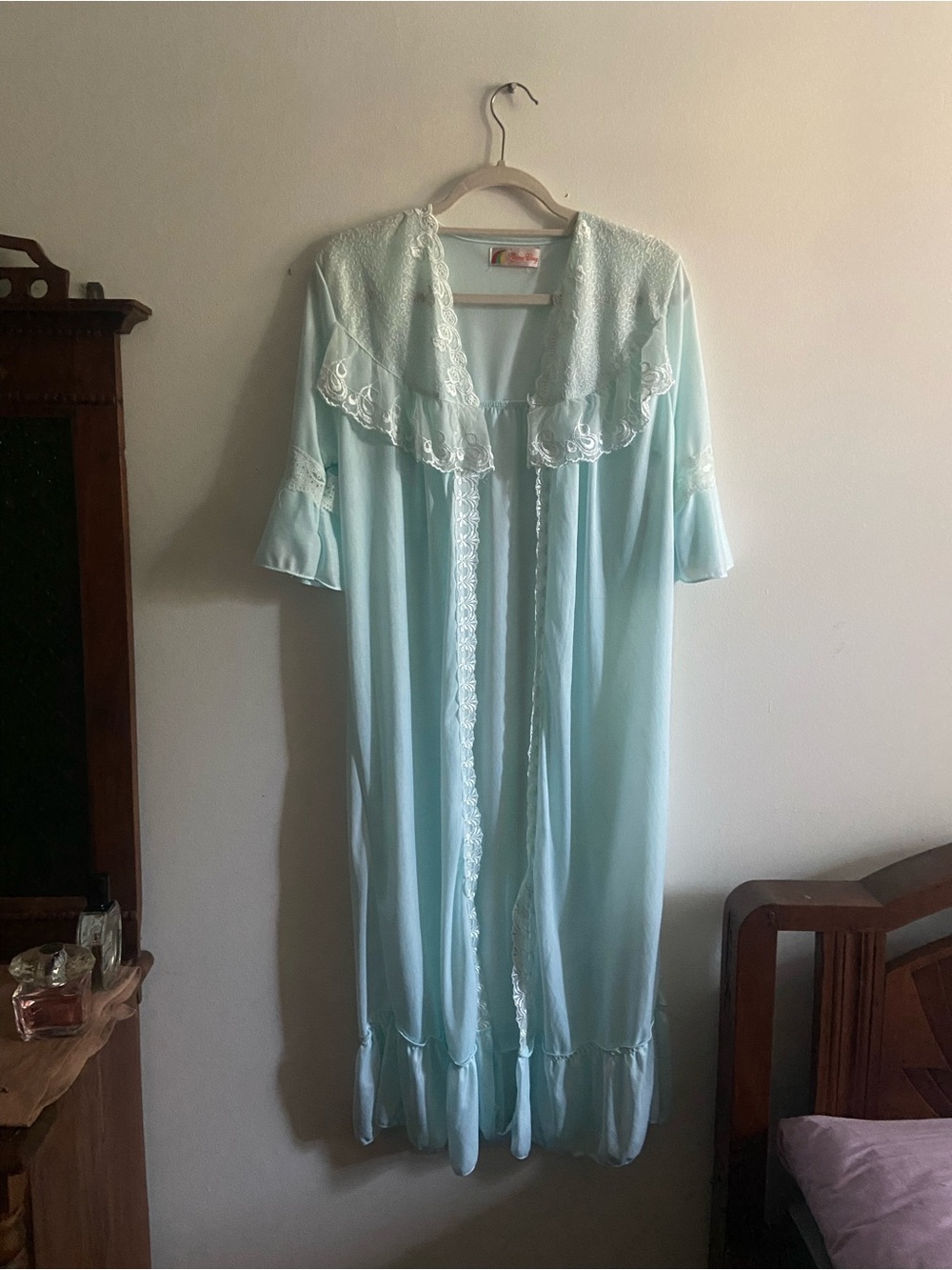 Vintage 1960s aqua Princess Lace-Trim Robe